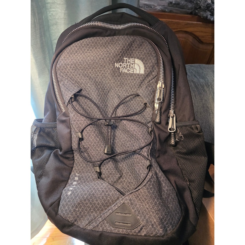 The North Face Jester Backpack Black Grey FlexVent Laptop Bag Bungee Hiking